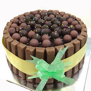 Choco Sticks And Balls Cake