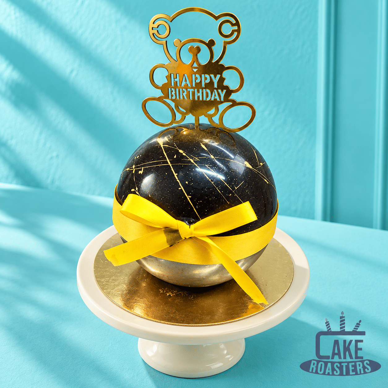 Gold & Choco Pinata Cake - Image 2